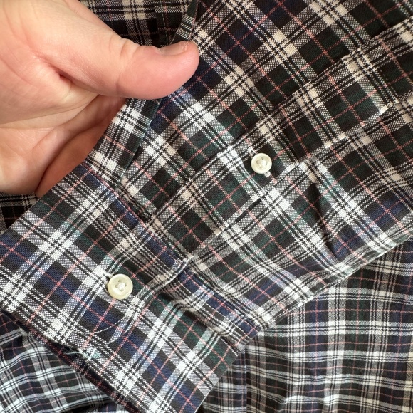 J. Crew Broken In Oxford Buttondown Shirt - NEW WITH TAGS 🔥 - Picture 5 of 7